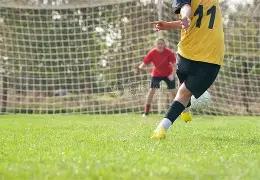 滇籍少年泳,池足球成名,武磊赠神秘,征途国际,征途国际官网,征途国际电子,征途国际游戏,征途国际模拟器