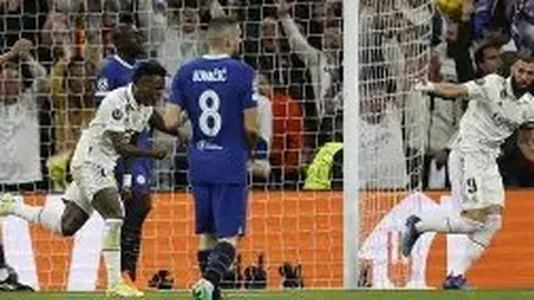 黄子韬遭粉丝建言反遭怒斥，连续发文反击：你们的声音我从不理会