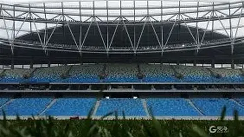 申花再陷败局魔咒！两年连遭滑铁卢，见证海港霸主三冠传奇！