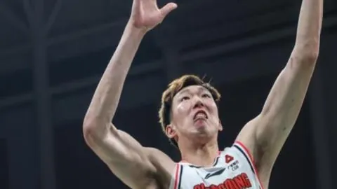 CBA面临重创！两大夺冠热门外援缺席，辽宁险些被波及？